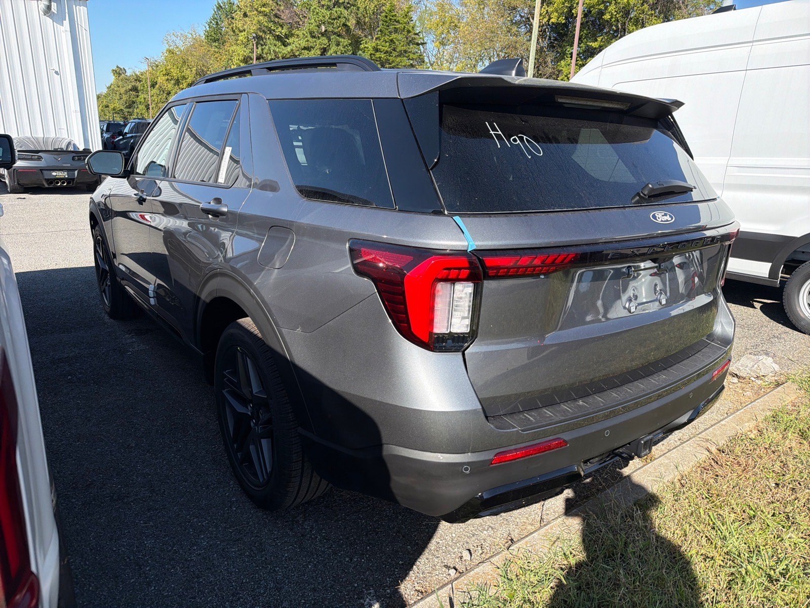 New 2027 Carbonized Gray Metallic Ford ST-Line image 5