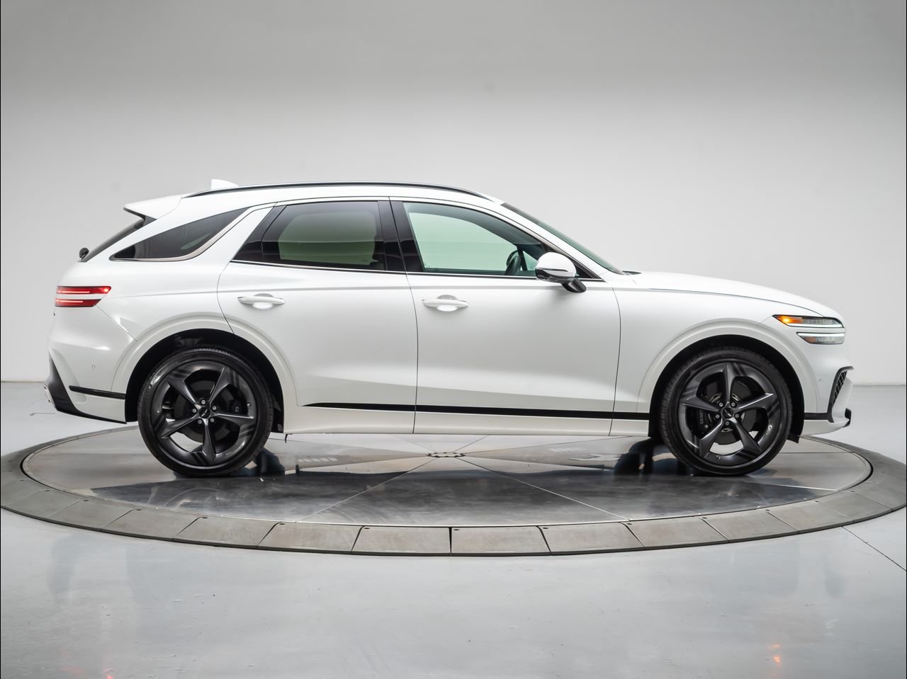 2026 GENESIS GV70 Sport Prestige - Photo 6
