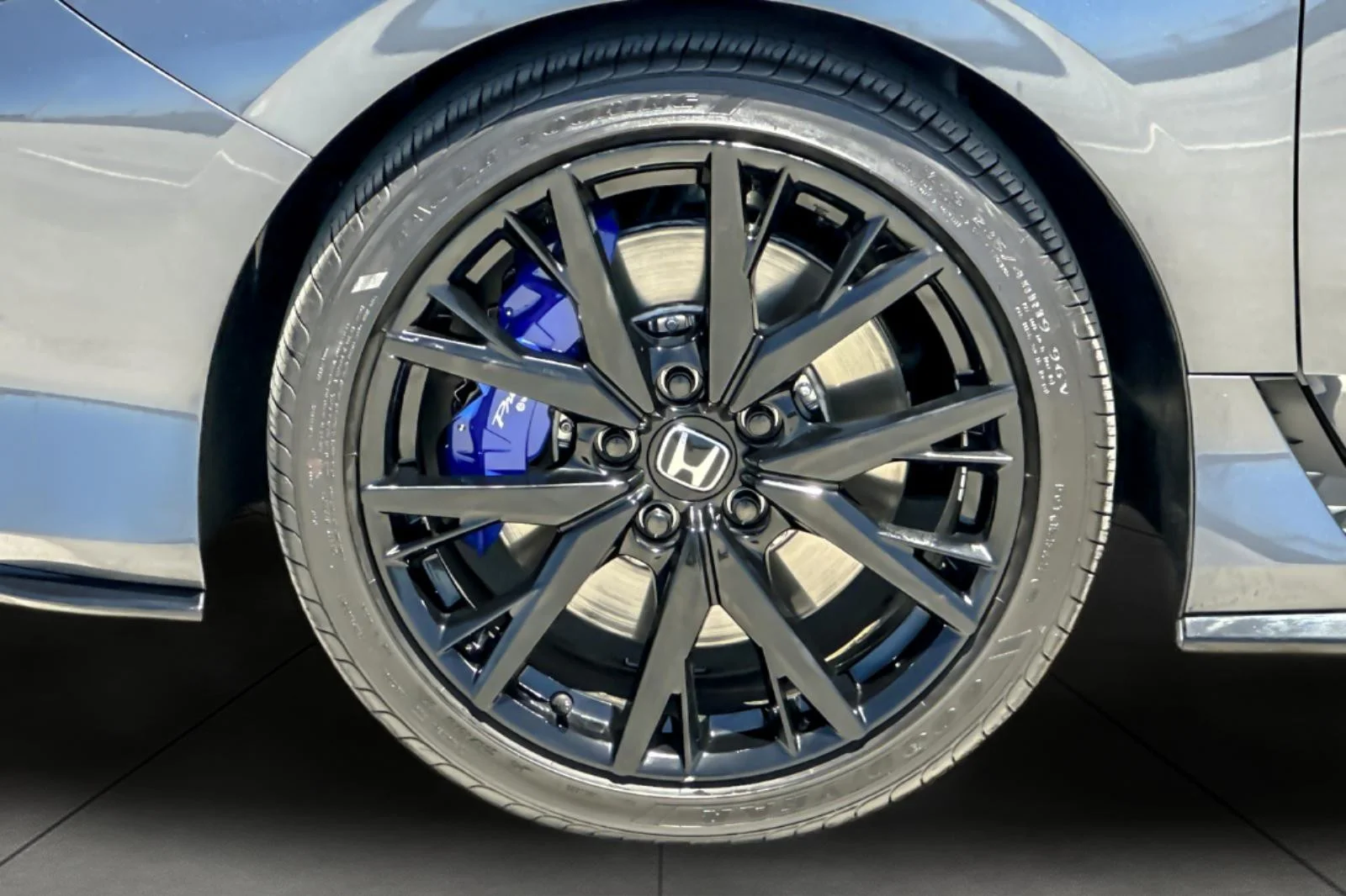 Used 2026 GRAY METALLIC Honda  image 25