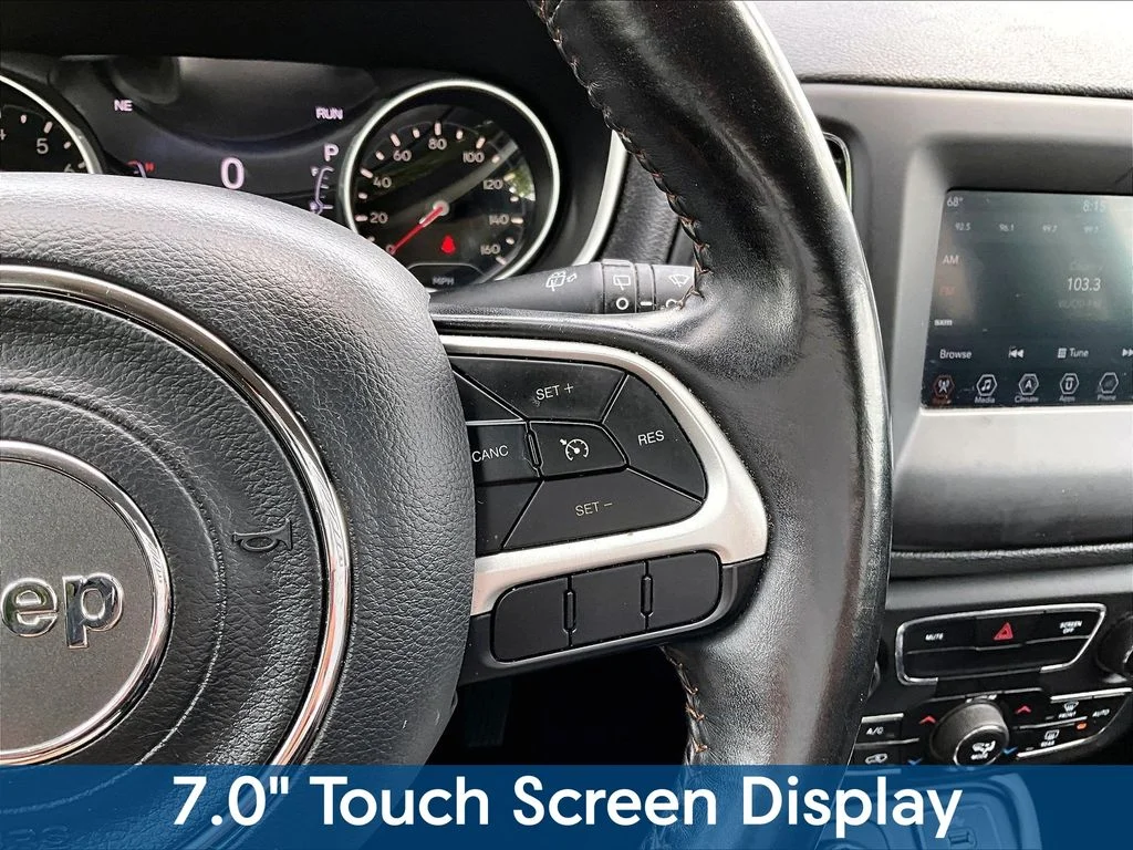 Used 2018 Black Jeep Latitude image 16