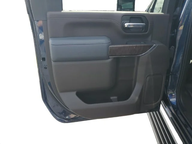 Used 2023 PACIFIC BLUE METALLIC GMC Denali image 30