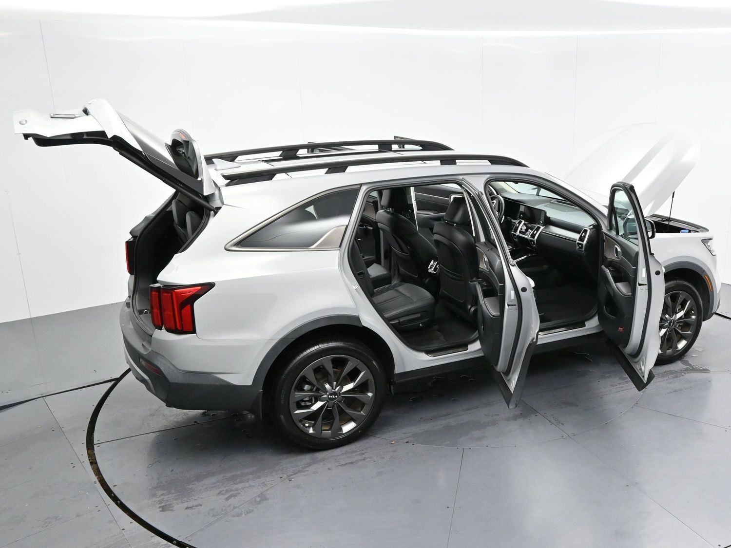 Used 2023 Wolf Gray Kia X-Line SX Prestige image 50