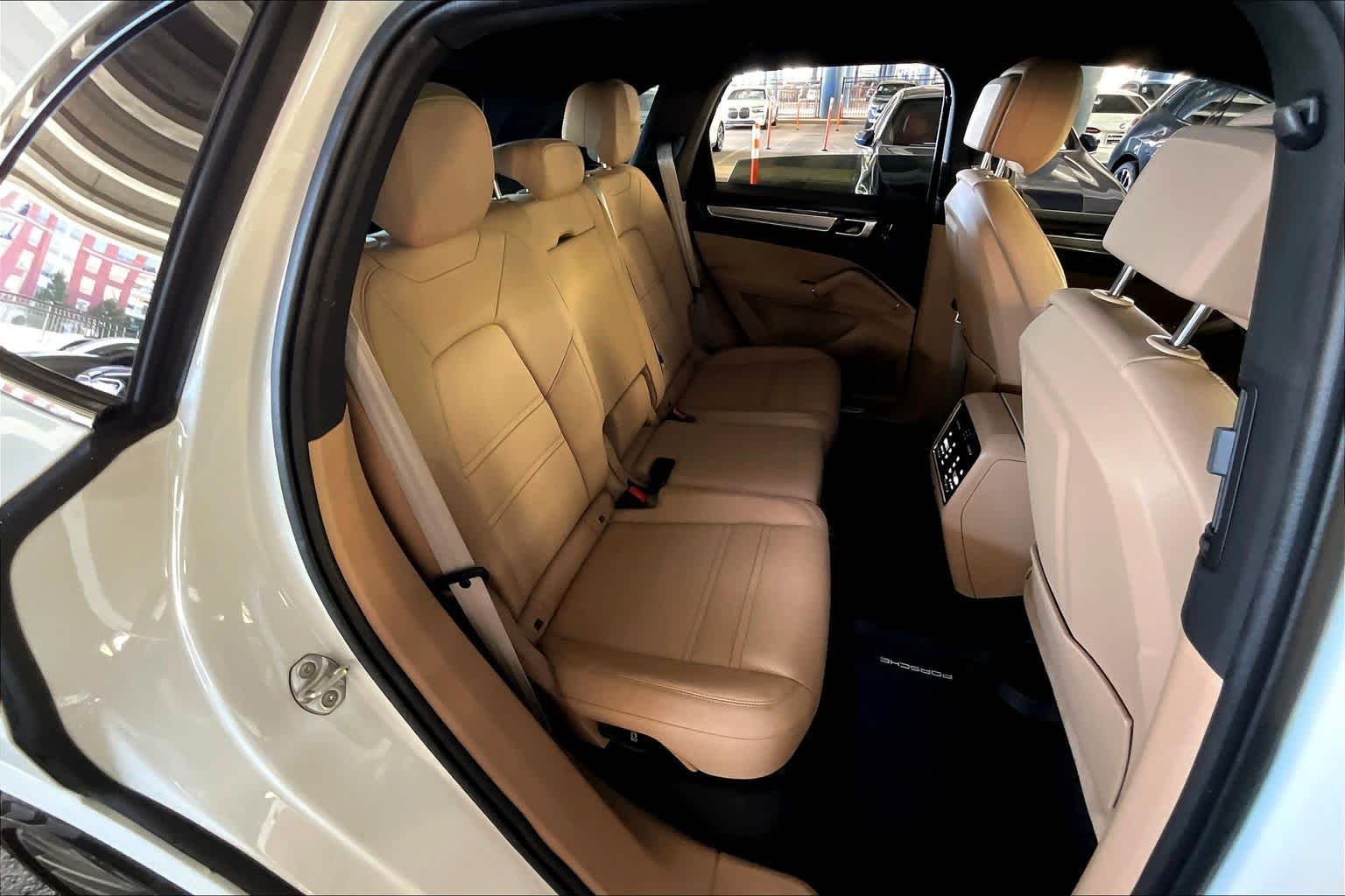 Used 2022 Carrara White Metallic Porsche E-Hybrid image 34