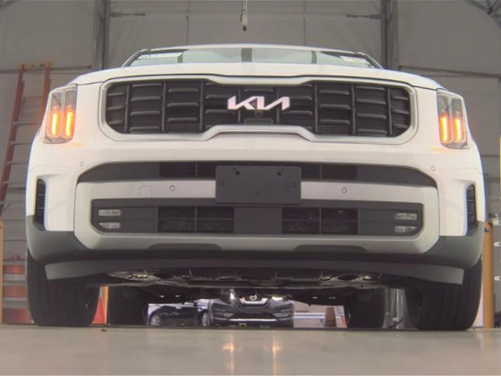 Used 2024 White Kia SX image 4