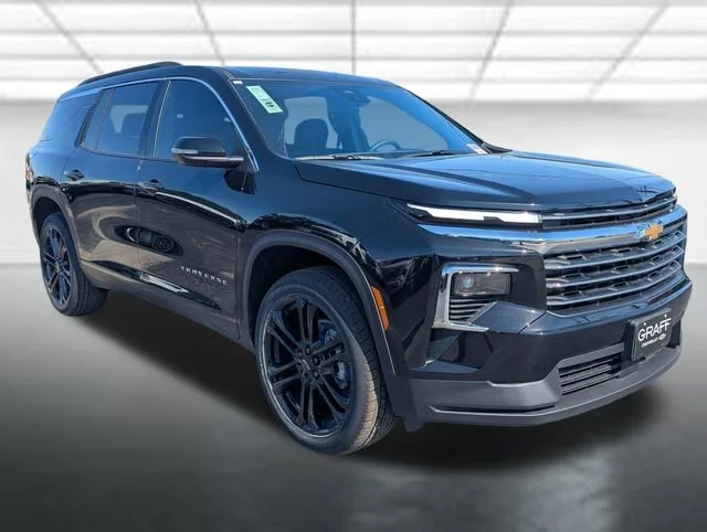 2026 Chevrolet Traverse FWD LT's photo