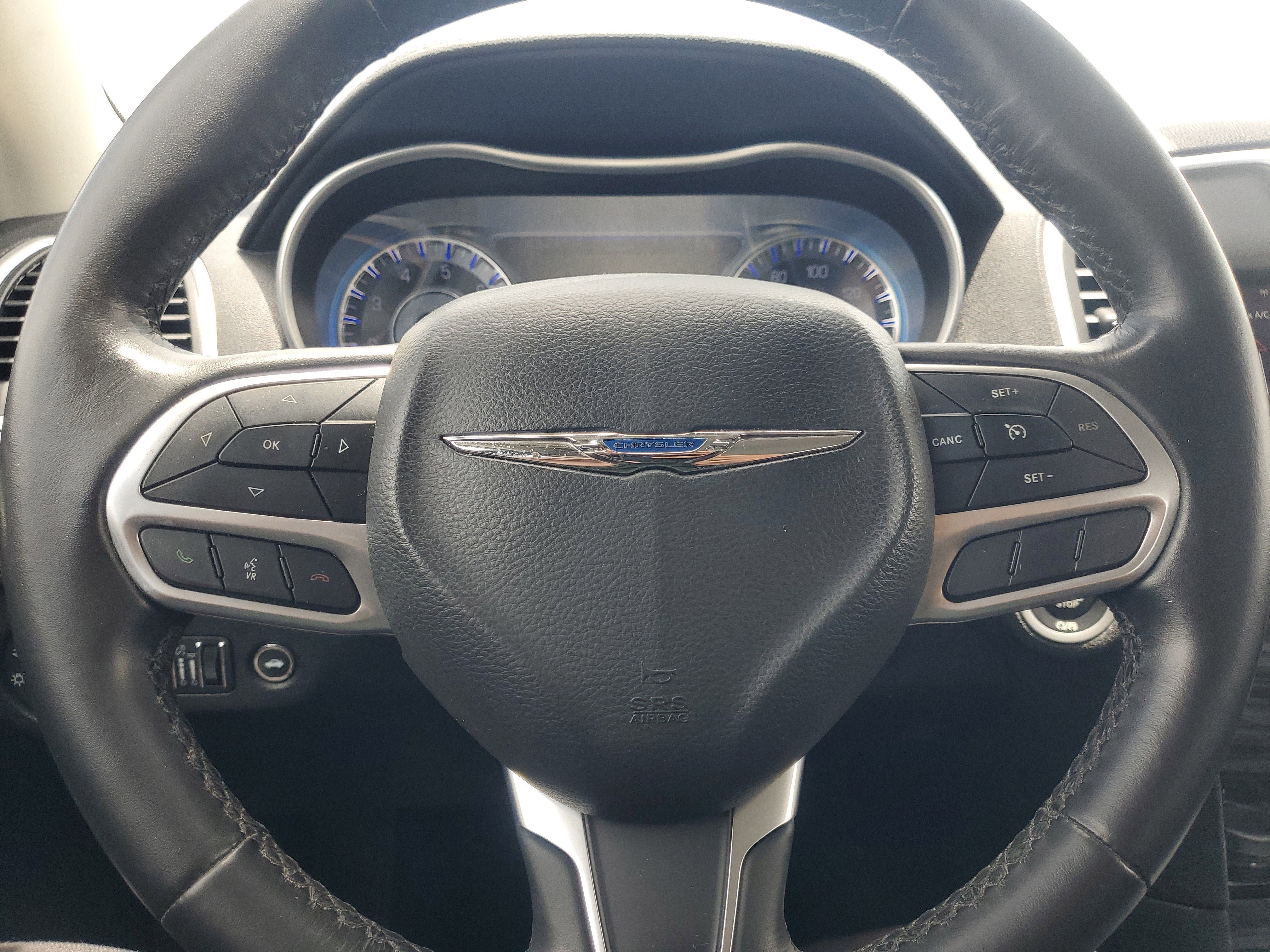 Used 2022 Frostbite Chrysler Touring image 19