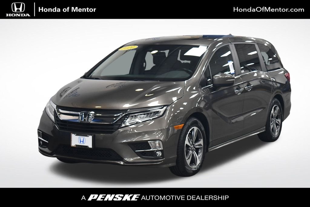 Certified Used 2020 Pacific Pewter Metallic Honda Touring image 1