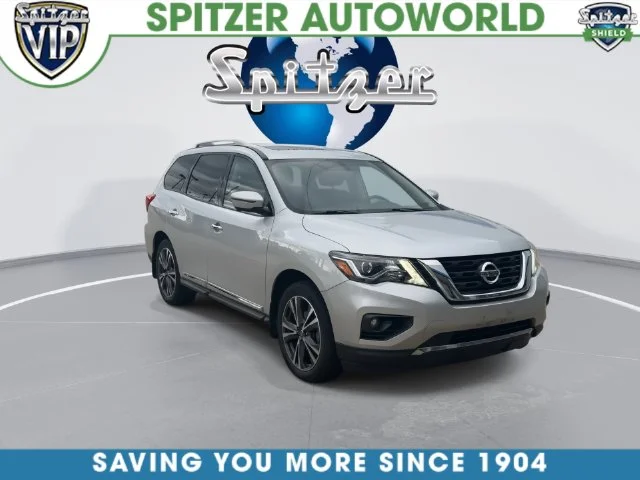 Used 2018 Silver Nissan Platinum image 4