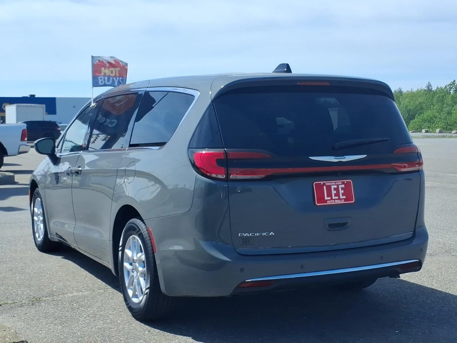 Used 2023 Gray Clearcoat Chrysler Touring L image 7