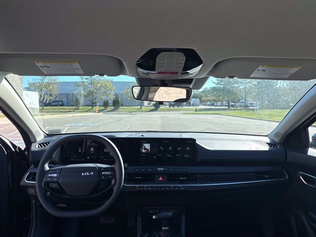 Used 2026 Black Kia LXS image 15
