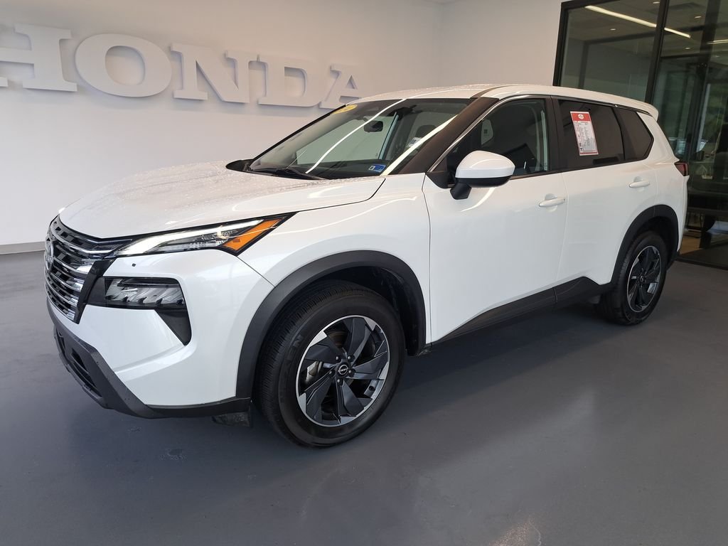 Used 2024 White Nissan SV image 2