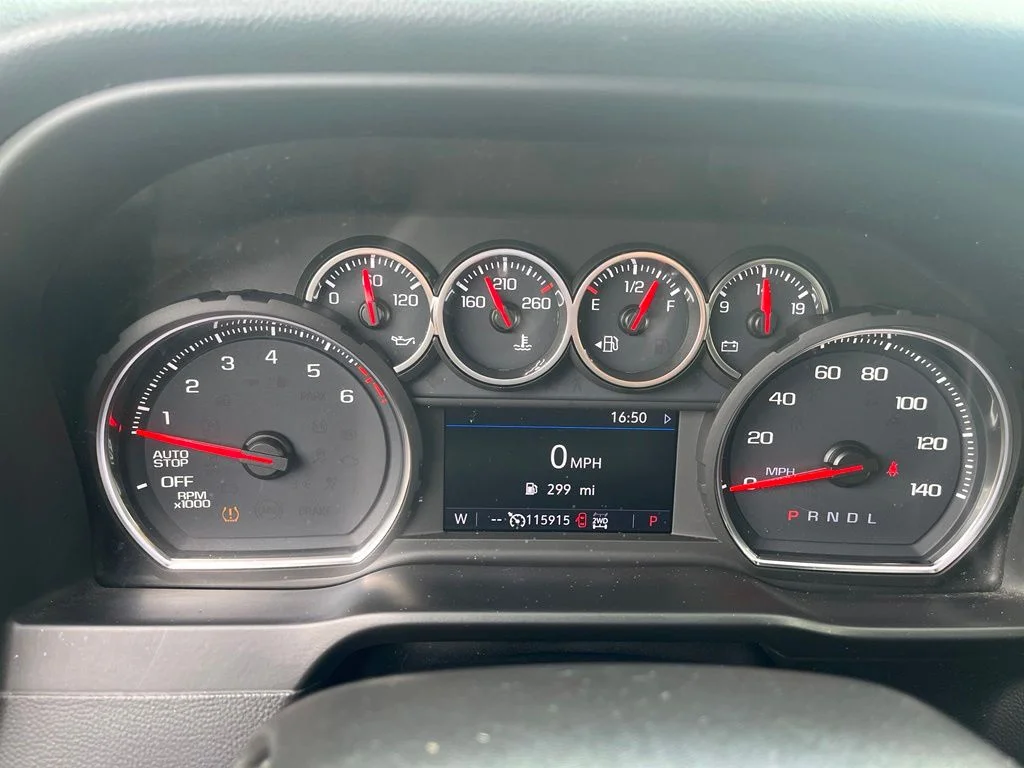 Used 2019 Black Chevrolet LT image 10