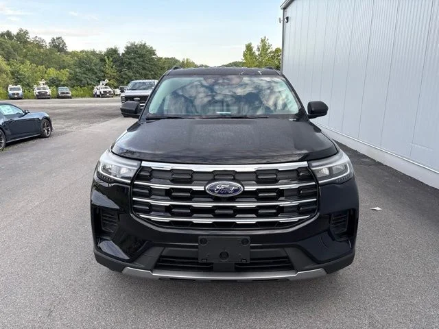 New 2026 Agate Black Metallic Ford Active image 2