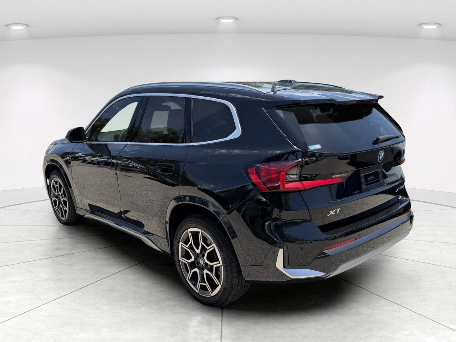 New 2026 Black Sapphire Metallic BMW xDrive28i image 6