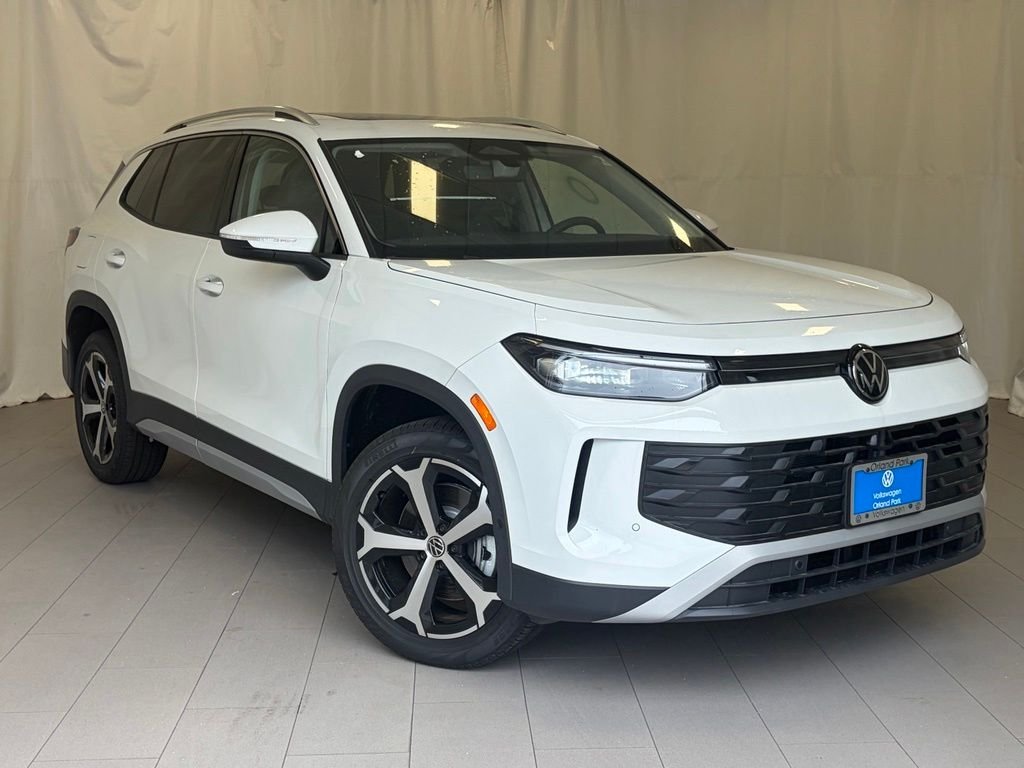 New 2026 Pure White Volkswagen SE image 7