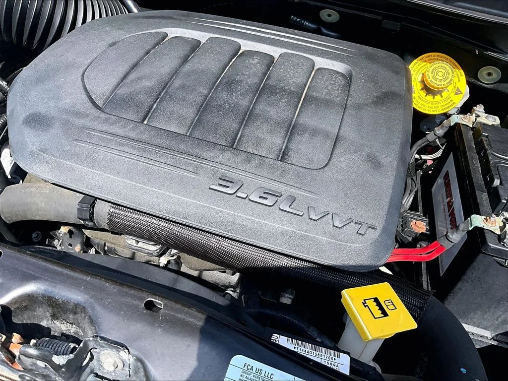 Used 2019 Red Dodge SE image 35