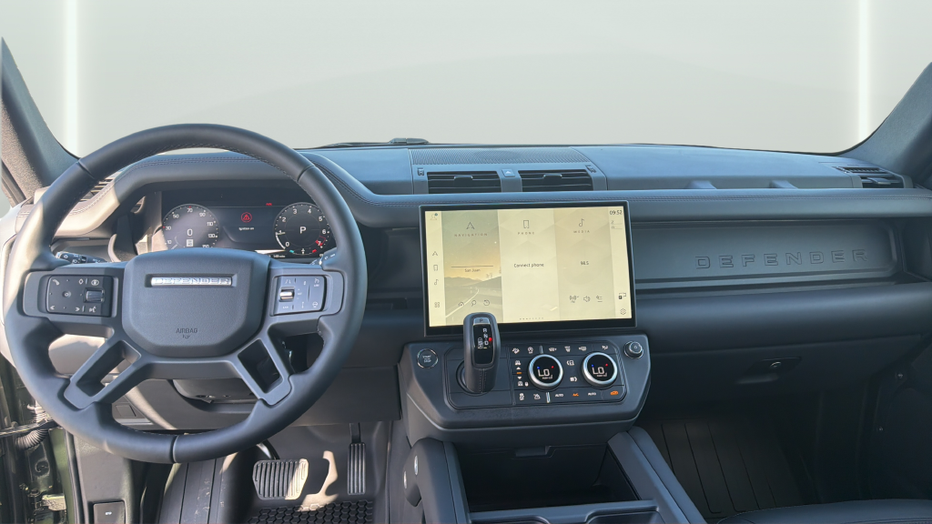New 2026 Woolstone Green Land Rover X-Dynamic SE image 19