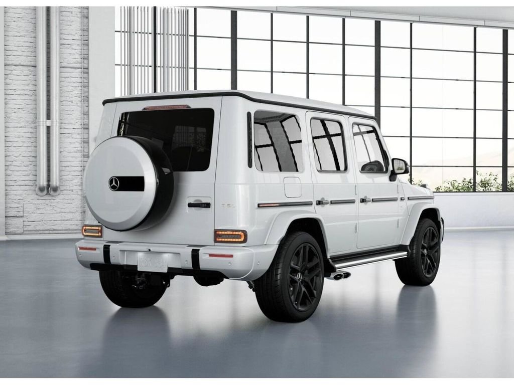New 2027 MANUFAKTUR Moonlight White Metallic Mercedes-Benz AMG® G 63 SUV image 22