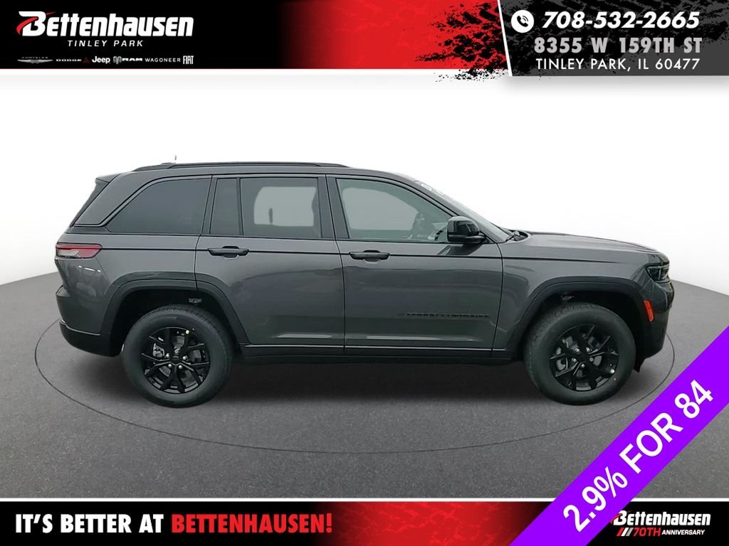 New 2026 Baltic Gray Metallic Clear-Coat Exterior Paint Jeep Altitude image 4