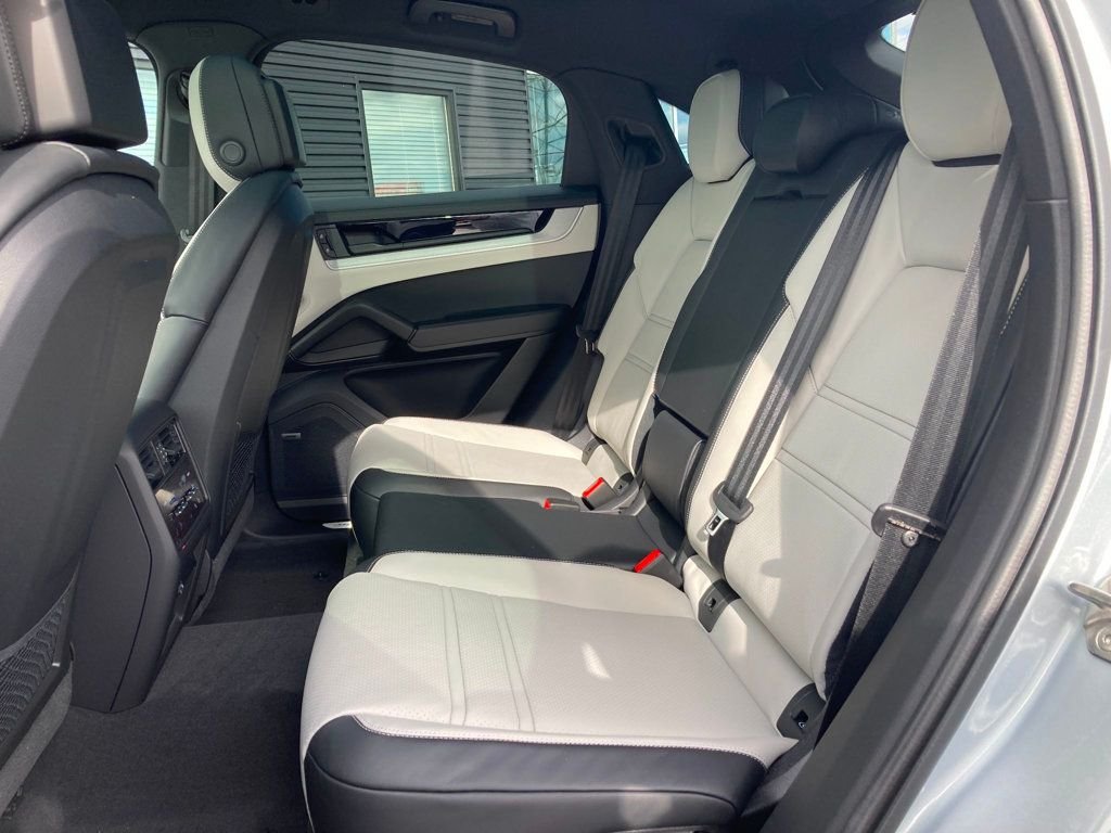 2026 Porsche Cayenne Coup Base - Photo 14