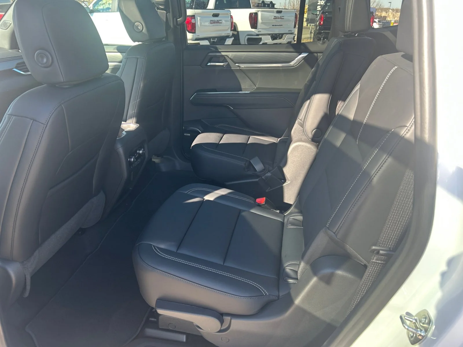 New 2026 Summit White GMC Elevation AWD image 19