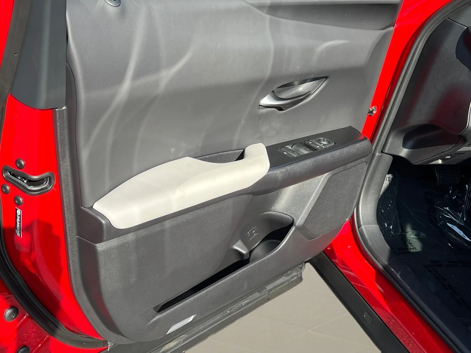2025 Lexus UX - Photo 22