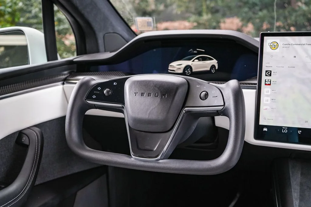 Used 2022 White Tesla Plaid image 13