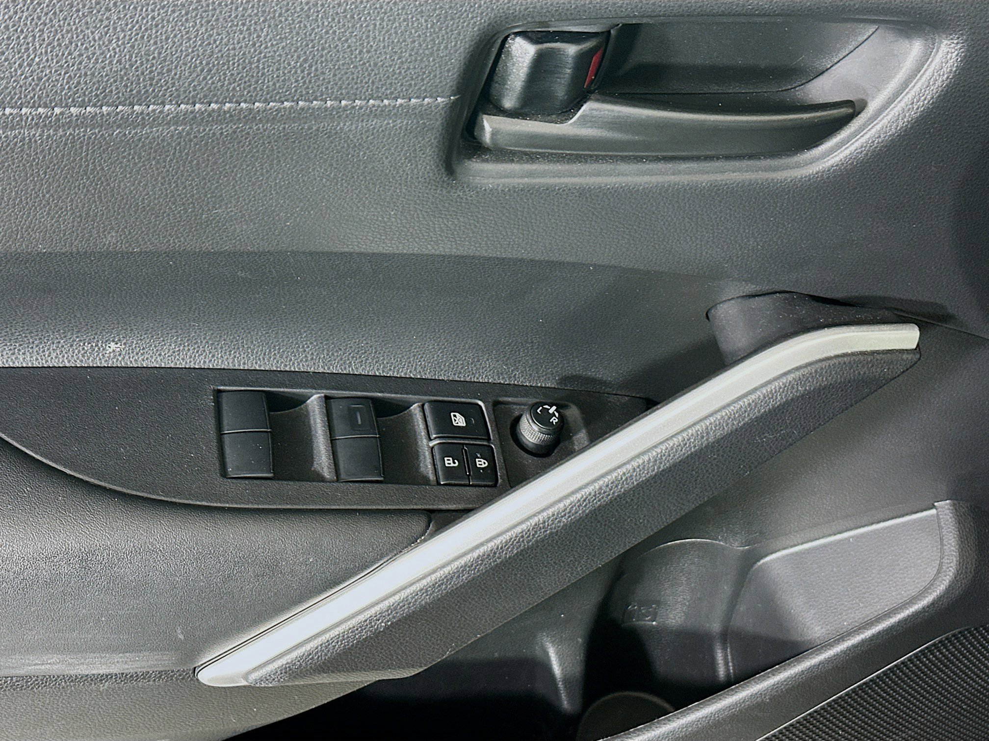 Used 2024 Celestite Toyota Hybrid SE image 14