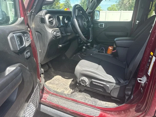 2021 Jeep Gladiator Willys