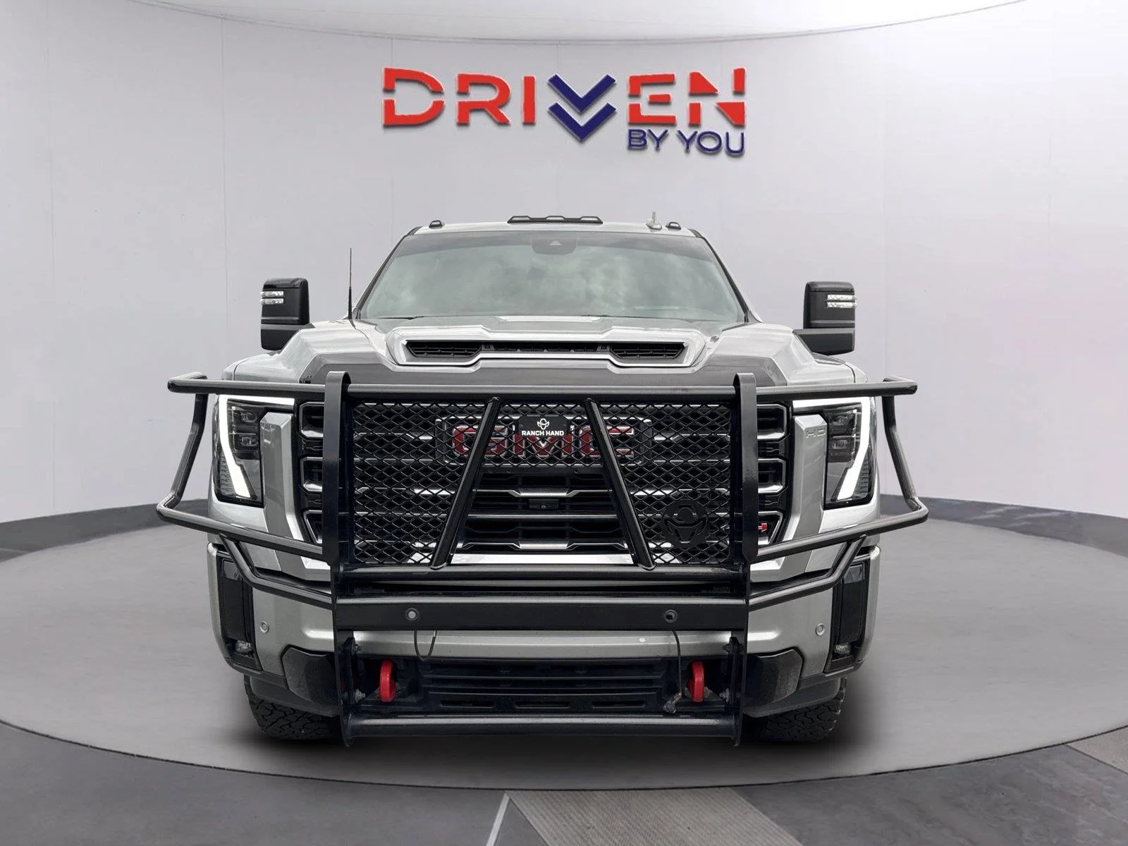 Used 2025 Sterling Metallic GMC AT4 image 9