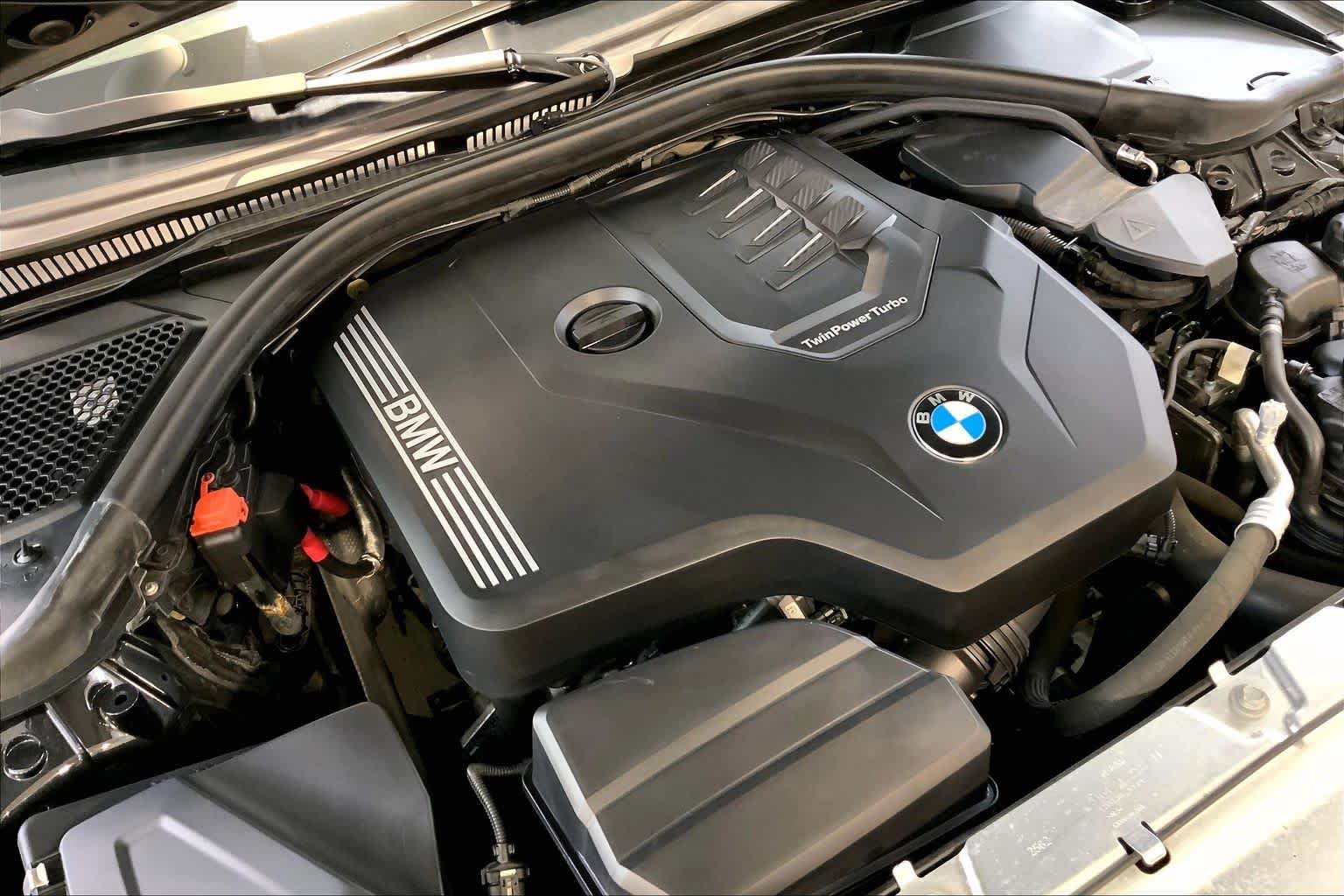 Used 2021 Black Sapphire Metallic BMW 330i xDrive image 31