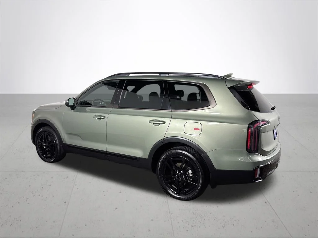 Used 2025 Green Kia EX X-Pro image 8