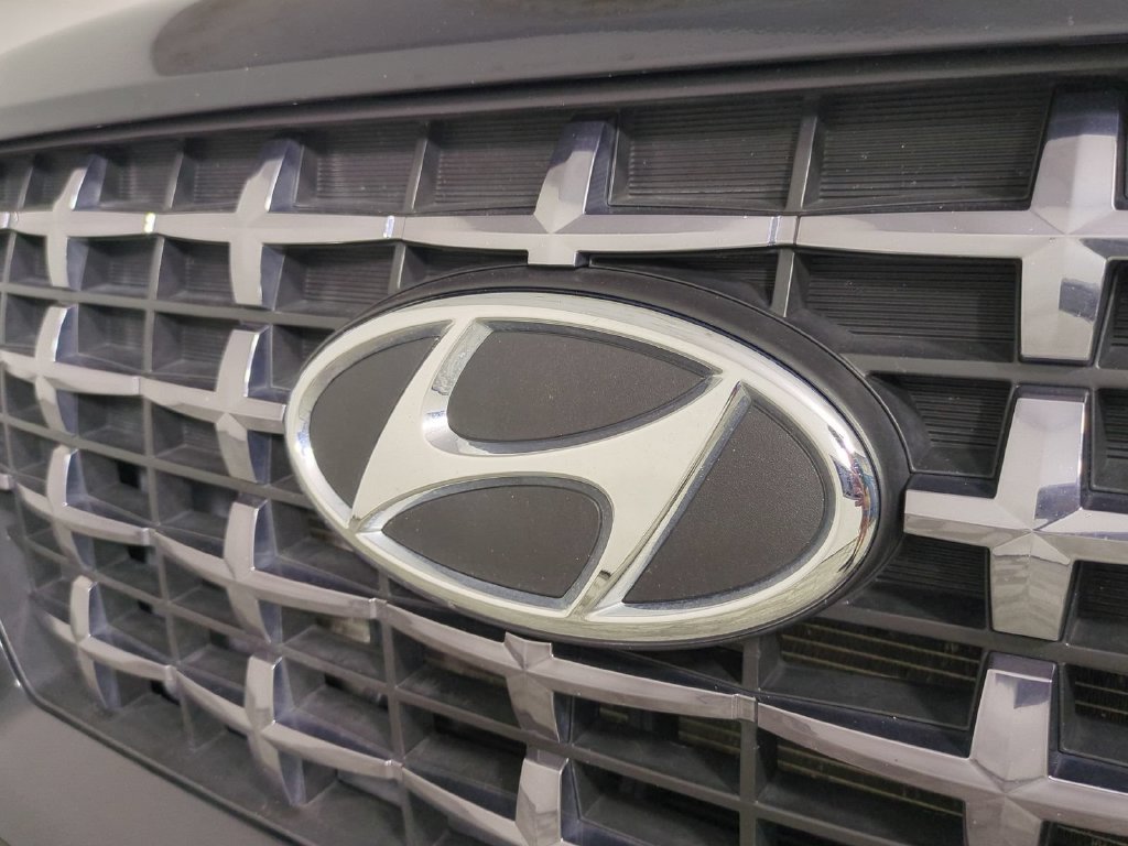 2025 Hyundai Venue SEL - Photo 15