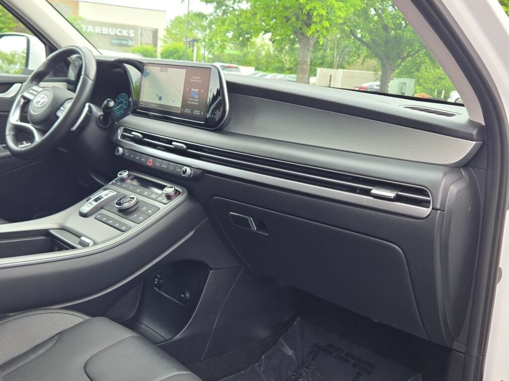Certified Used 2023 White Hyundai SEL image 5