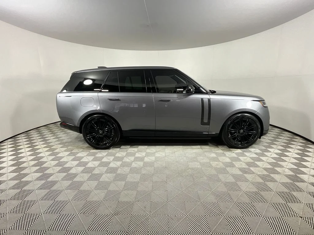 Certified Used 2023 Gray Land Rover SE image 5