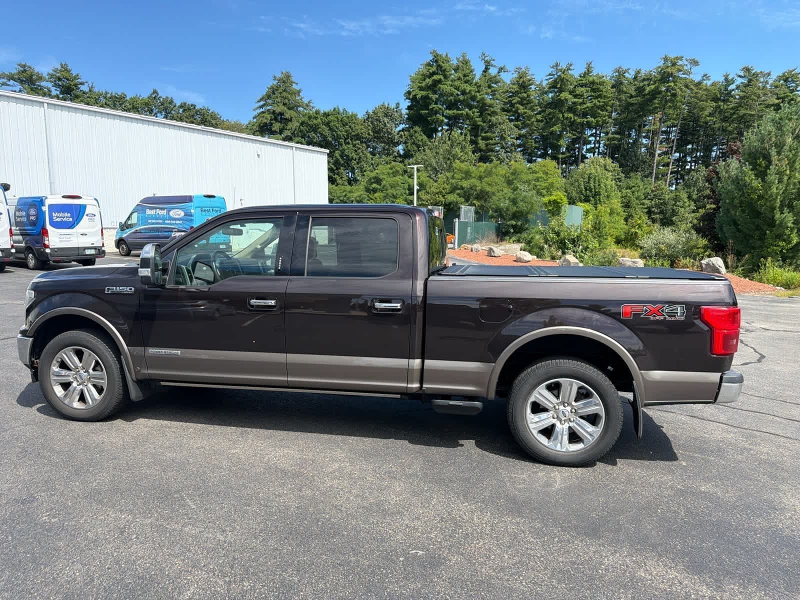 Used 2018 Magma Red / Stone Ford LARIAT image 7