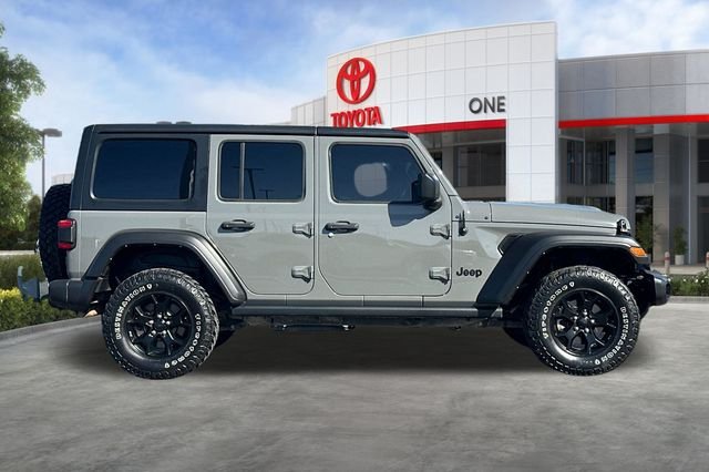 Used 2022 Gray Jeep Unlimited Willys image 3