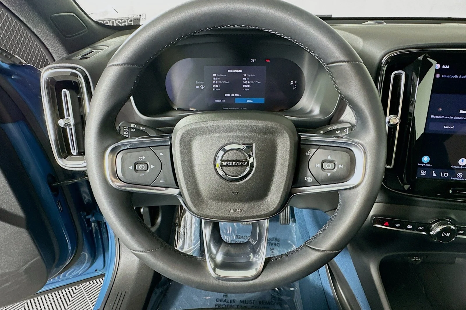 Used 2023 Fjord Blue Metallic Volvo Plus image 19