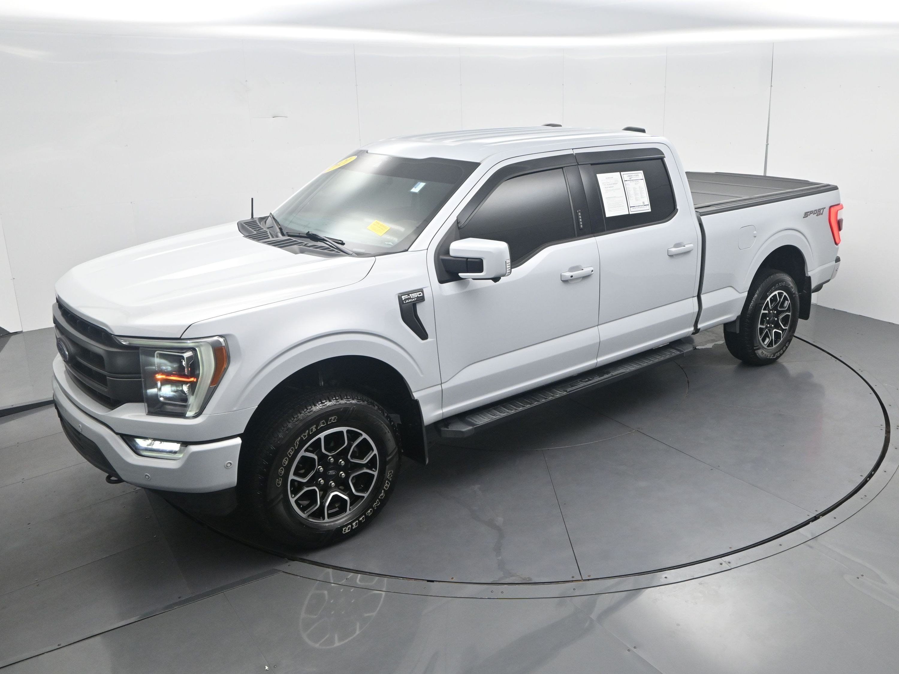 Certified Used 2021 White Metallic Ford LARIAT image 33