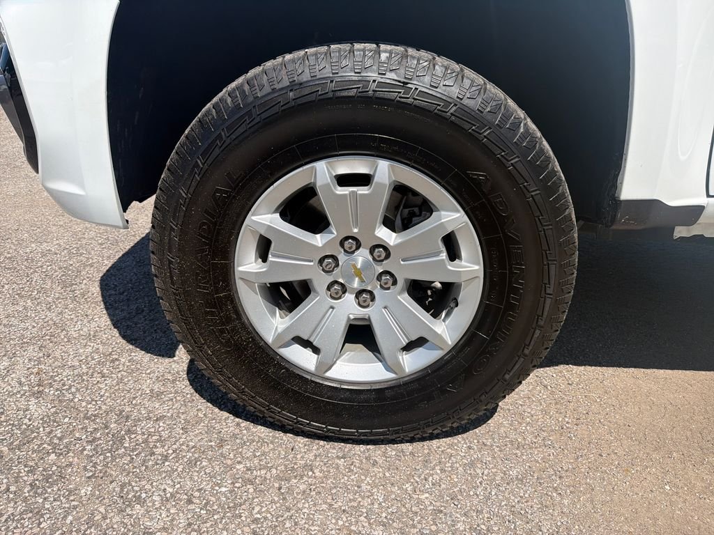 Used 2021 White Chevrolet LT image 11