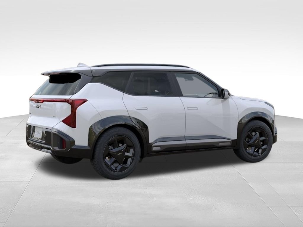 New 2027 White Kia X-Line S image 6