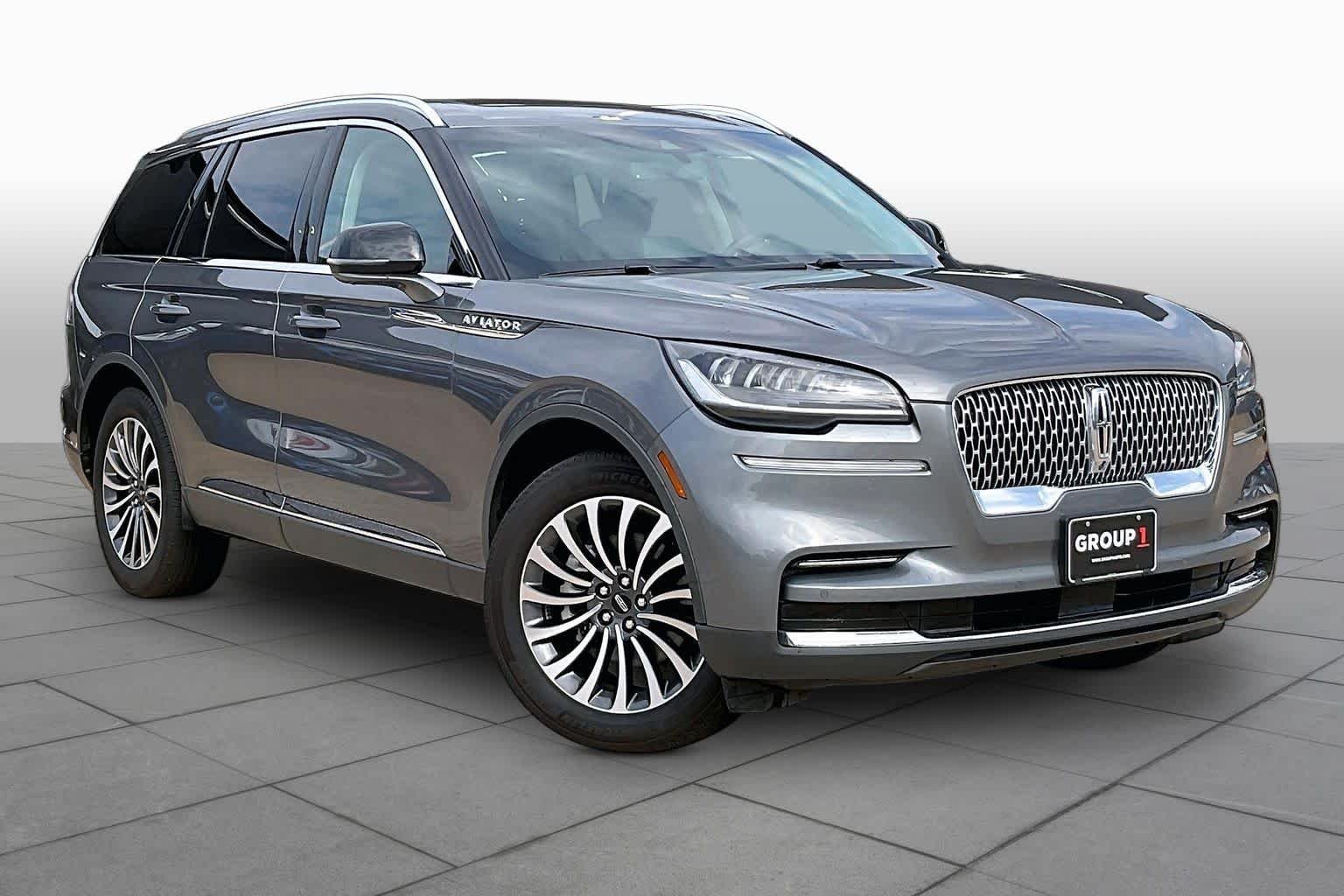 Used 2024 Asher Gray Metallic Clearcoat Lincoln Reserve image 7