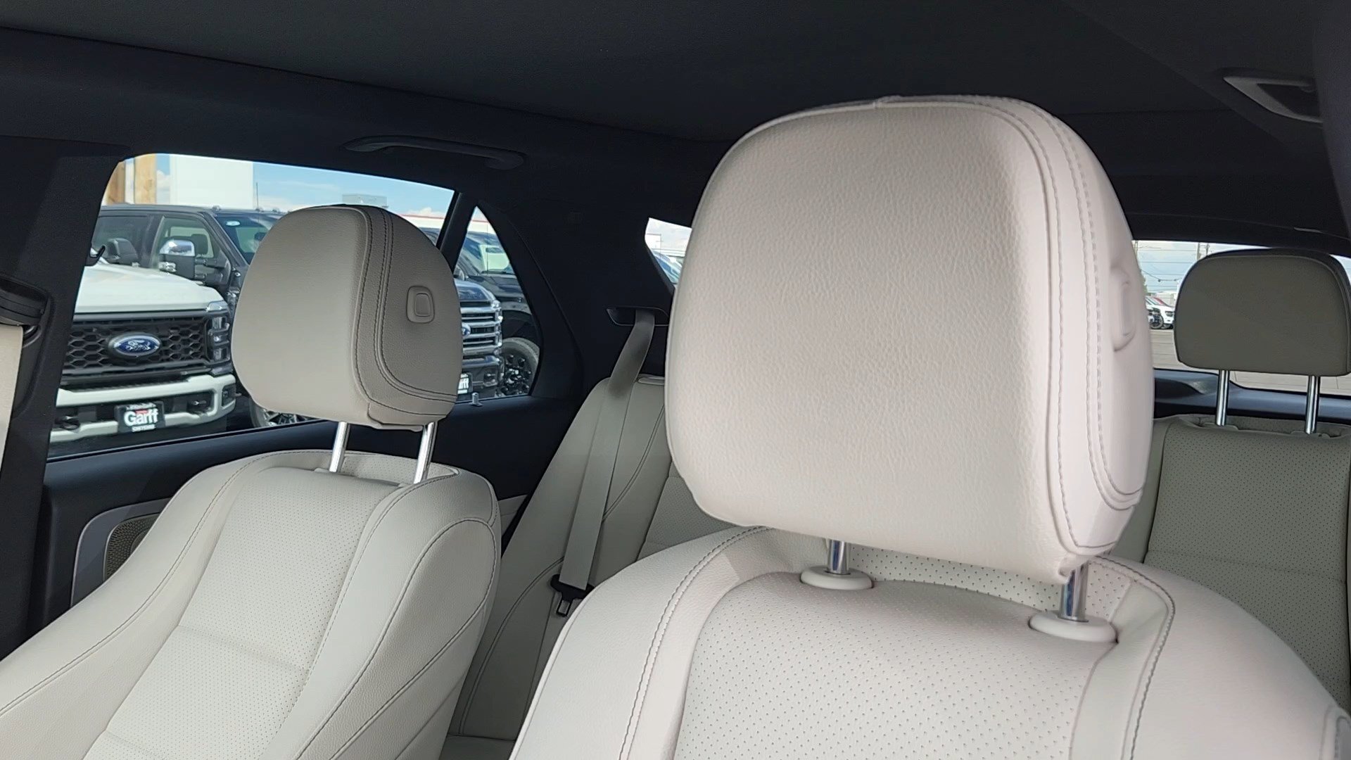 Used 2025 Polar White Mercedes-Benz GLE 350 image 10