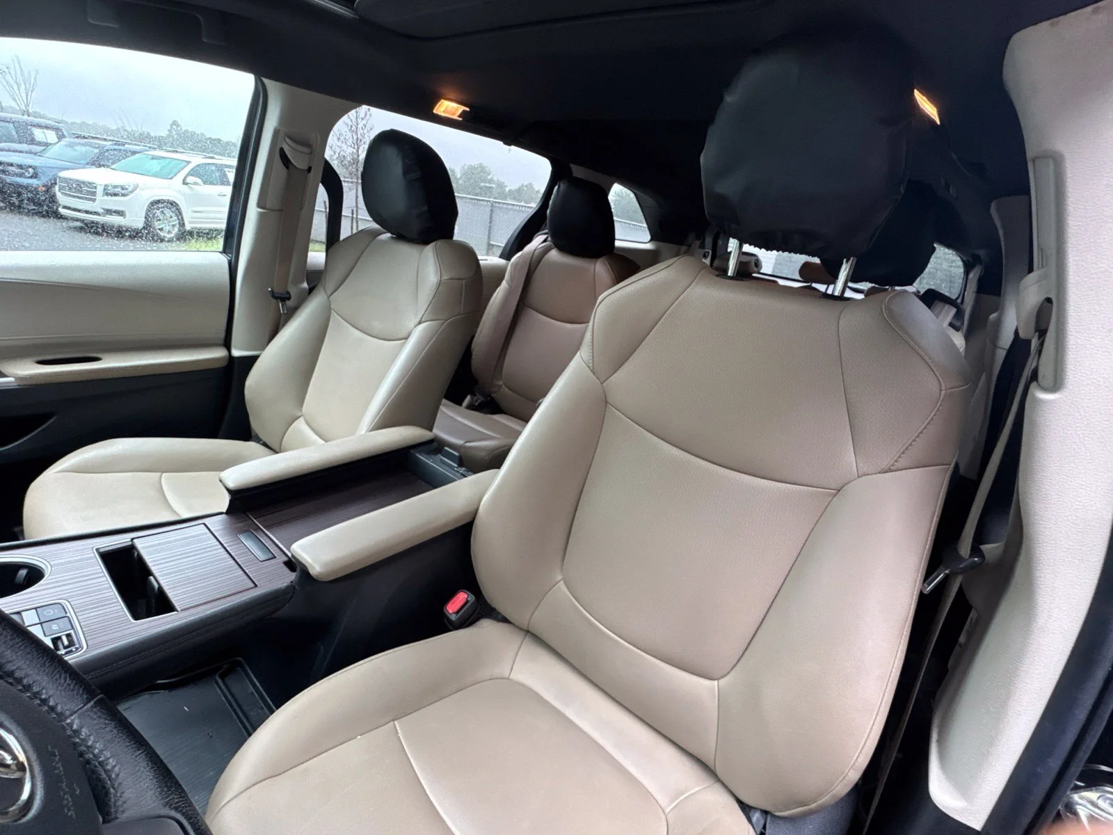 Used 2021 Midnight Black Metallic Toyota XLE image 8