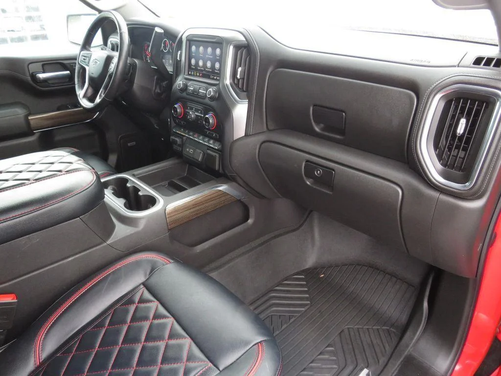 Used 2021 Red Chevrolet RST image 17