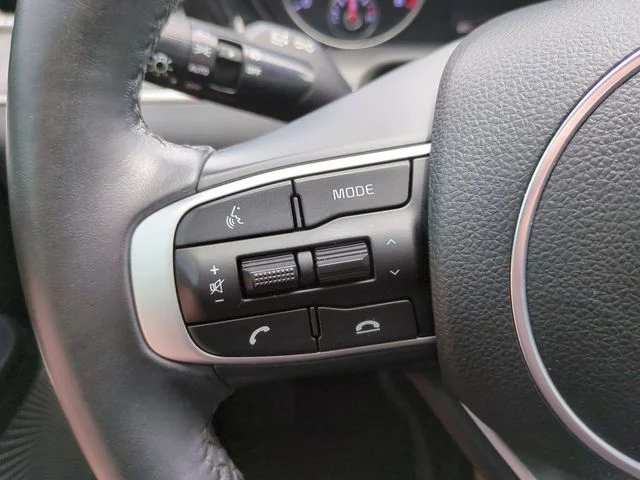 Used 2023 Wolf Gray Kia GT-Line image 24