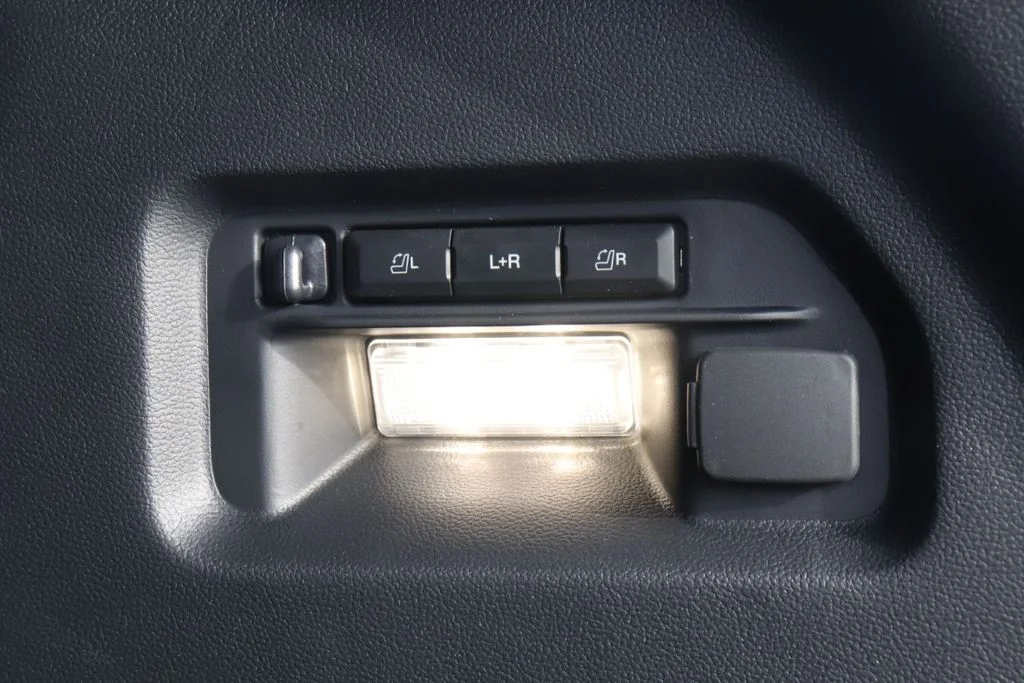 New 2026 Vapor Blue Metallic Ford Tremor® image 57