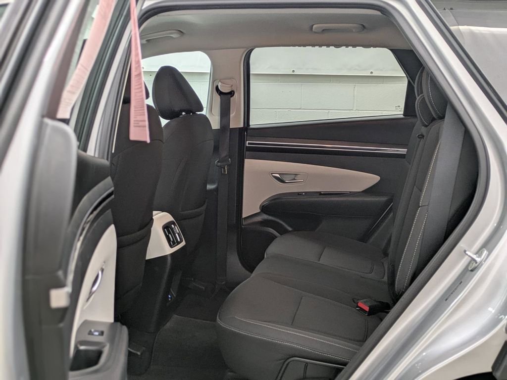 Used 2023 Silver Hyundai SEL image 27