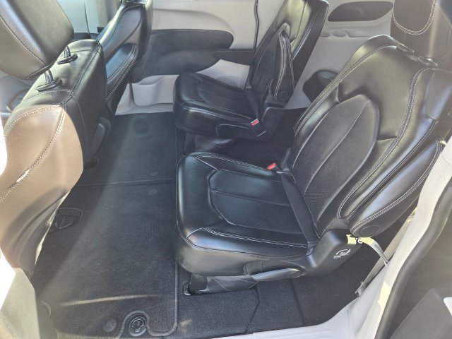 Used 2024 Black Chrysler Touring L image 9