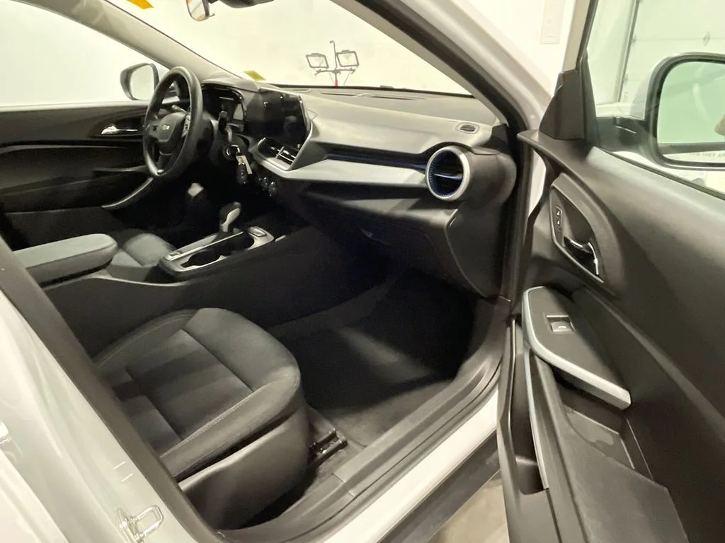 Used 2024 White Chevrolet LS image 22
